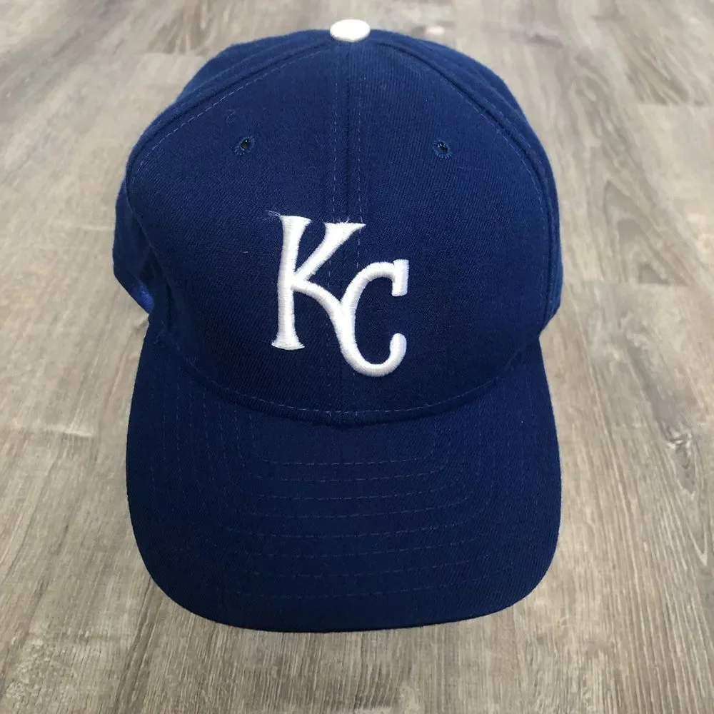 Vintage 90s‎ Kansas City Royals MLB Snapback Baseball Hat Cap USA Size M/L READ